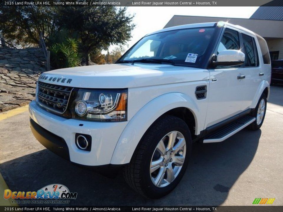 2016 Land Rover LR4 HSE Yulong White Metallic / Almond/Arabica Photo #11