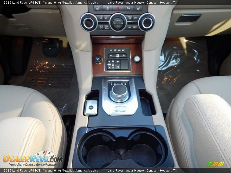 2016 Land Rover LR4 HSE Yulong White Metallic / Almond/Arabica Photo #17