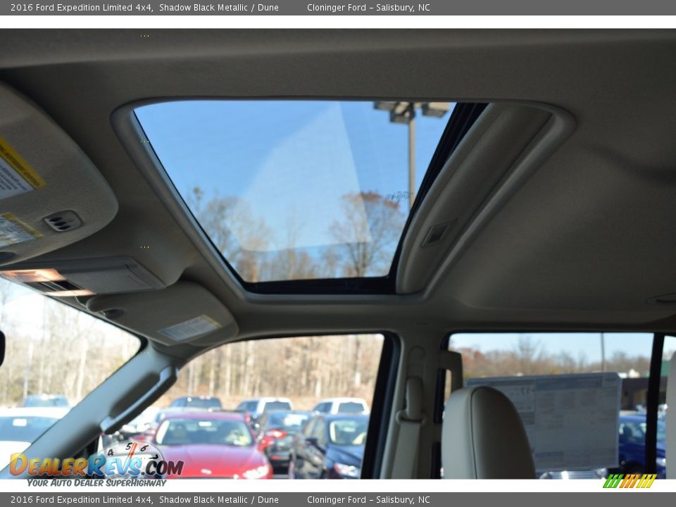 2016 Ford Expedition Limited 4x4 Shadow Black Metallic / Dune Photo #17