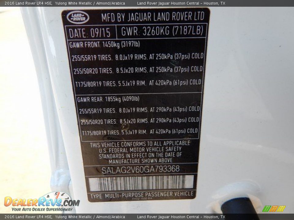 2016 Land Rover LR4 HSE Yulong White Metallic / Almond/Arabica Photo #24