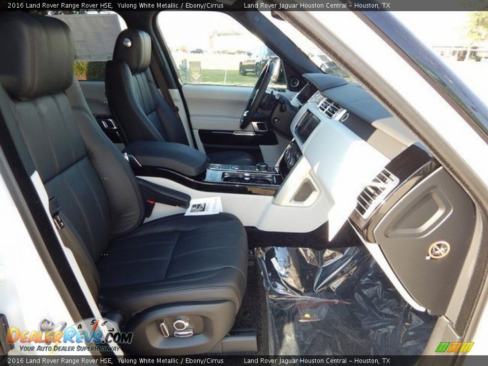 Front Seat of 2016 Land Rover Range Rover HSE Photo #5
