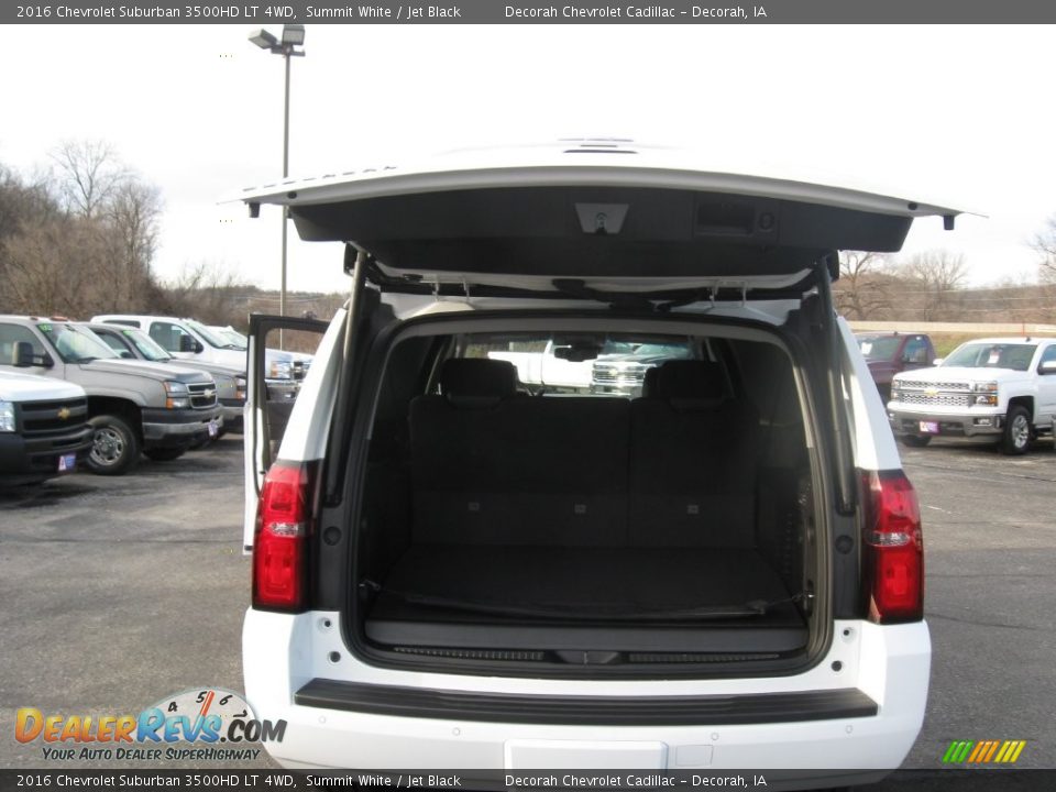 2016 Chevrolet Suburban 3500HD LT 4WD Summit White / Jet Black Photo #25