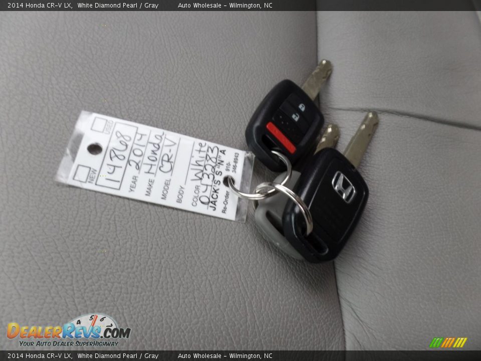 2014 Honda CR-V LX White Diamond Pearl / Gray Photo #20