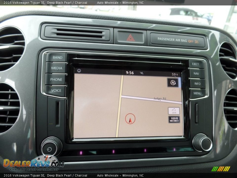 Navigation of 2016 Volkswagen Tiguan SE Photo #17