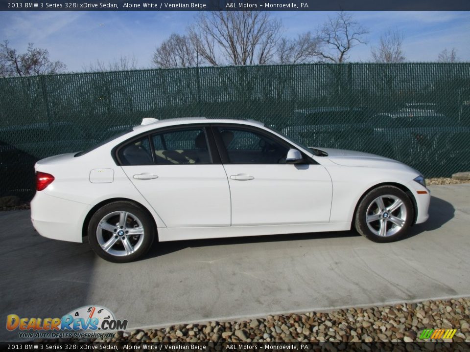 2013 BMW 3 Series 328i xDrive Sedan Alpine White / Venetian Beige Photo #2