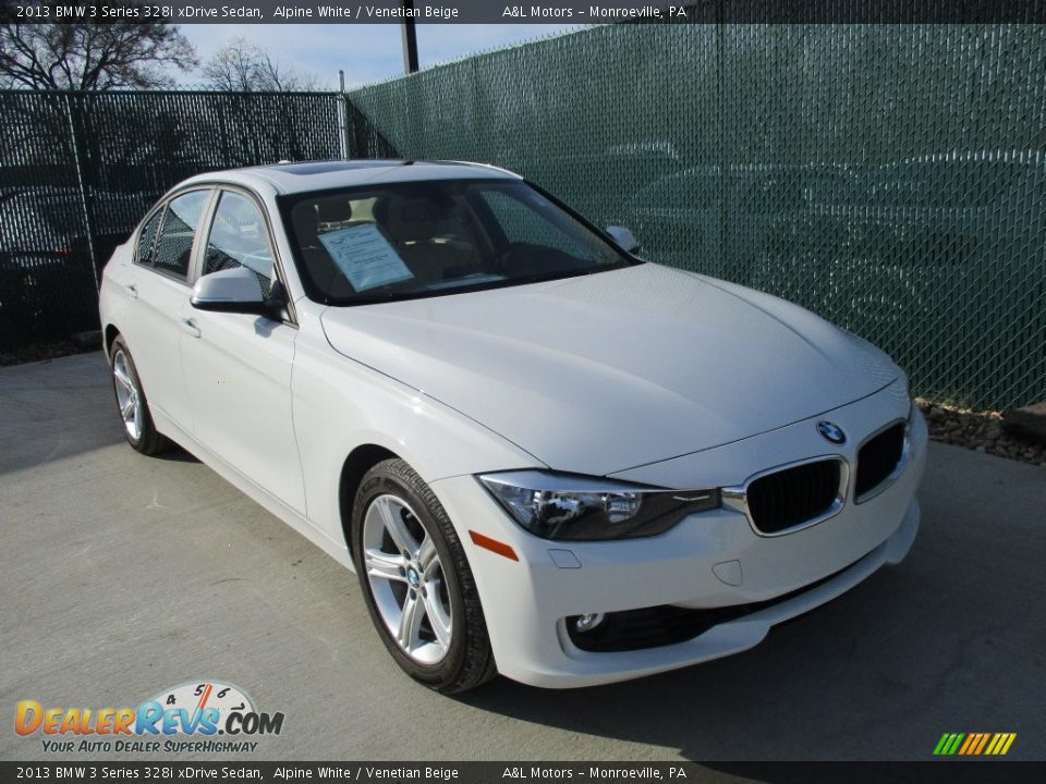 2013 BMW 3 Series 328i xDrive Sedan Alpine White / Venetian Beige Photo #5