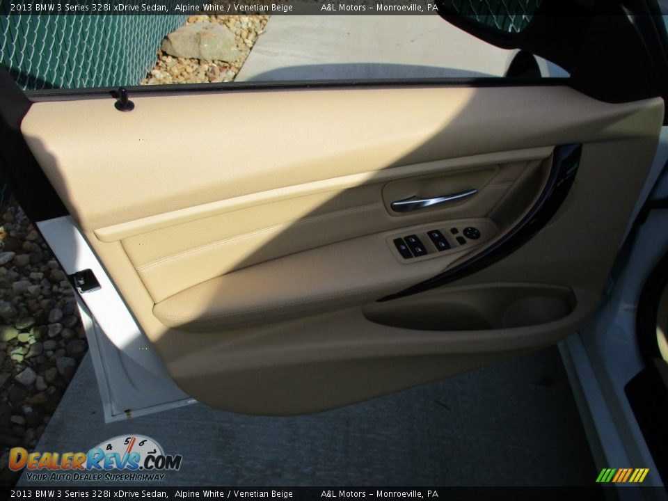2013 BMW 3 Series 328i xDrive Sedan Alpine White / Venetian Beige Photo #11