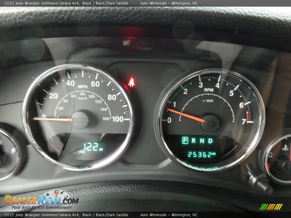 2015 Jeep Wrangler Unlimited Sahara 4x4 Black / Black/Dark Saddle Photo #16