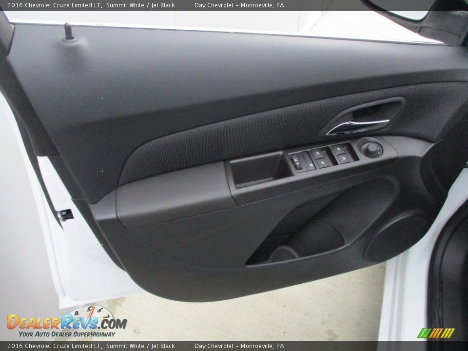 2016 Chevrolet Cruze Limited LT Summit White / Jet Black Photo #10