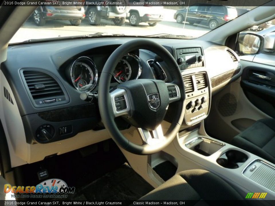 2016 Dodge Grand Caravan SXT Bright White / Black/Light Graystone Photo #2