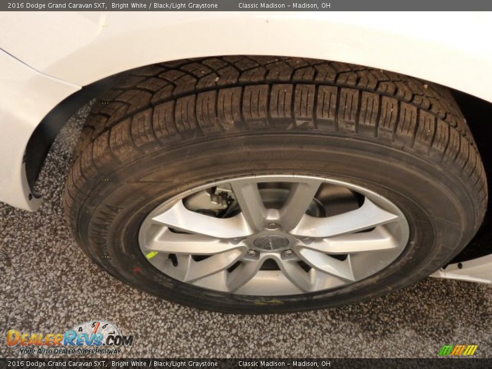 2016 Dodge Grand Caravan SXT Bright White / Black/Light Graystone Photo #6