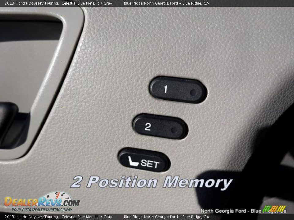 2013 Honda Odyssey Touring Celestial Blue Metallic / Gray Photo #32