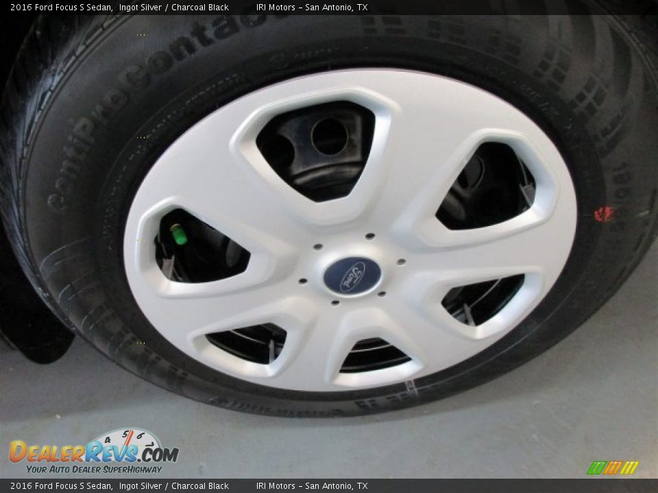 2016 Ford Focus S Sedan Ingot Silver / Charcoal Black Photo #4