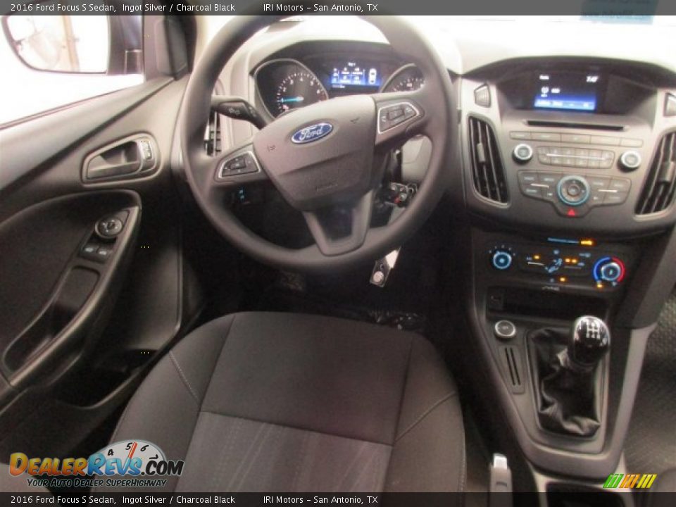 2016 Ford Focus S Sedan Ingot Silver / Charcoal Black Photo #11