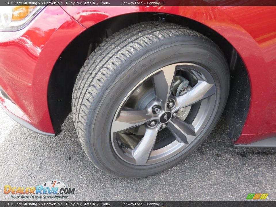 2016 Ford Mustang V6 Convertible Wheel Photo #11