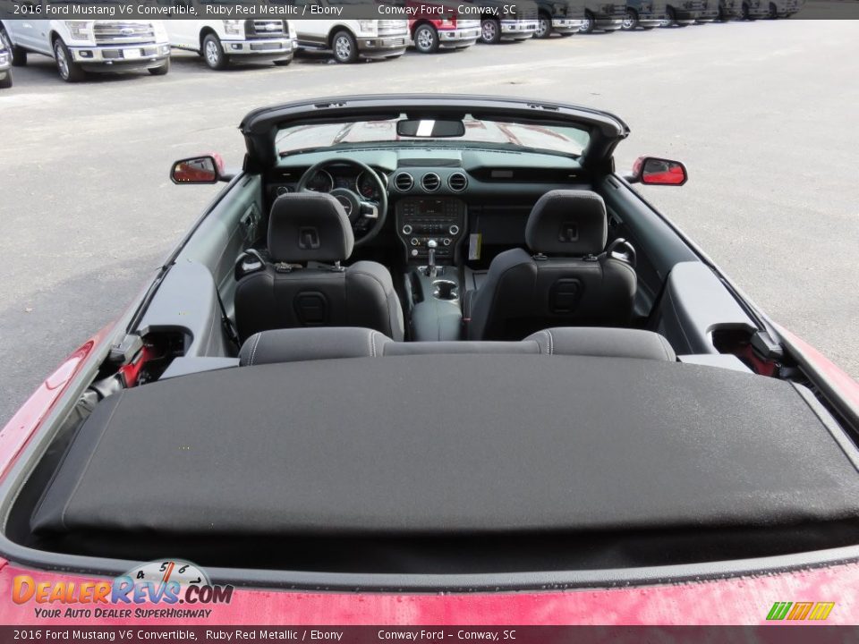2016 Ford Mustang V6 Convertible Ruby Red Metallic / Ebony Photo #31