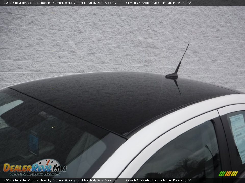 2012 Chevrolet Volt Hatchback Summit White / Light Neutral/Dark Accents Photo #5