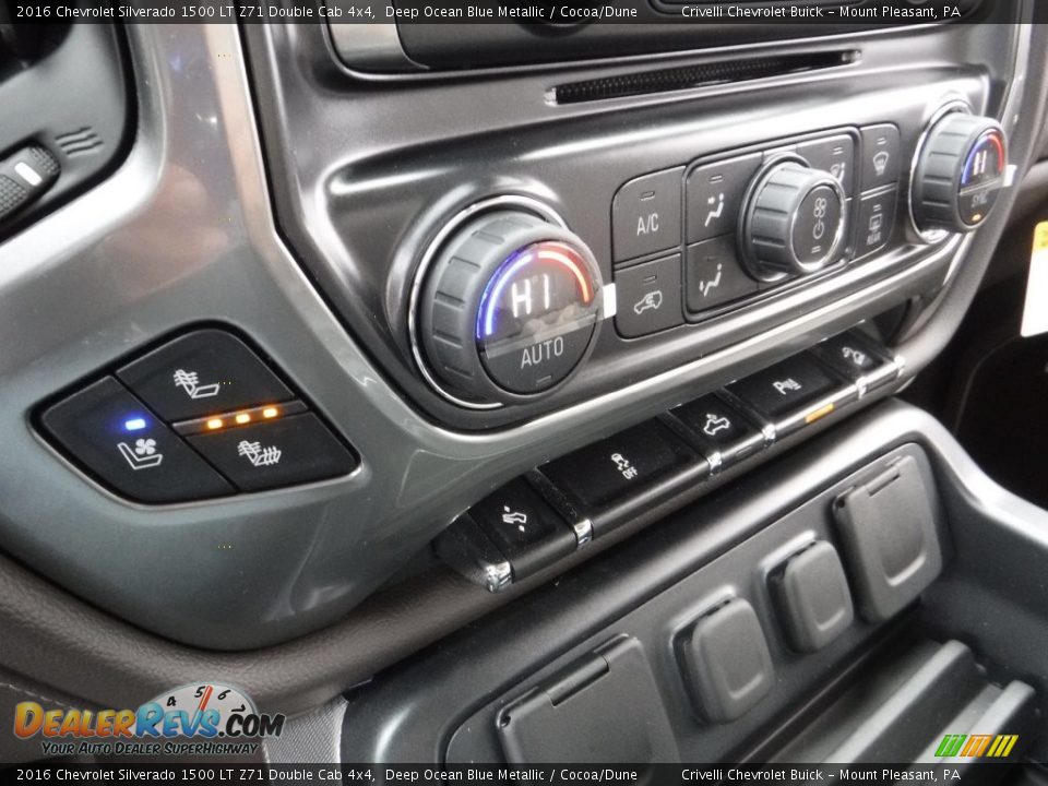 Controls of 2016 Chevrolet Silverado 1500 LT Z71 Double Cab 4x4 Photo #20