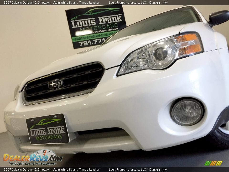 2007 Subaru Outback 2.5i Wagon Satin White Pearl / Taupe Leather Photo #24