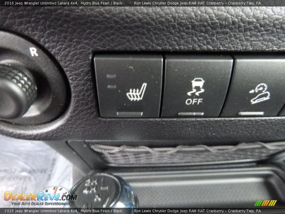 2016 Jeep Wrangler Unlimited Sahara 4x4 Hydro Blue Pearl / Black Photo #19