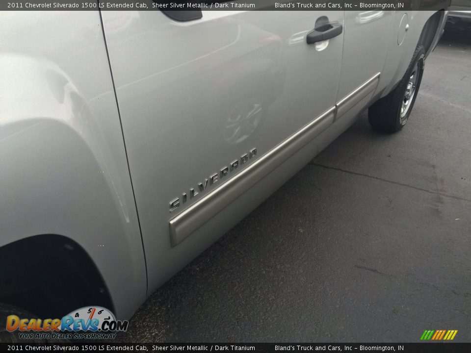 2011 Chevrolet Silverado 1500 LS Extended Cab Sheer Silver Metallic / Dark Titanium Photo #14
