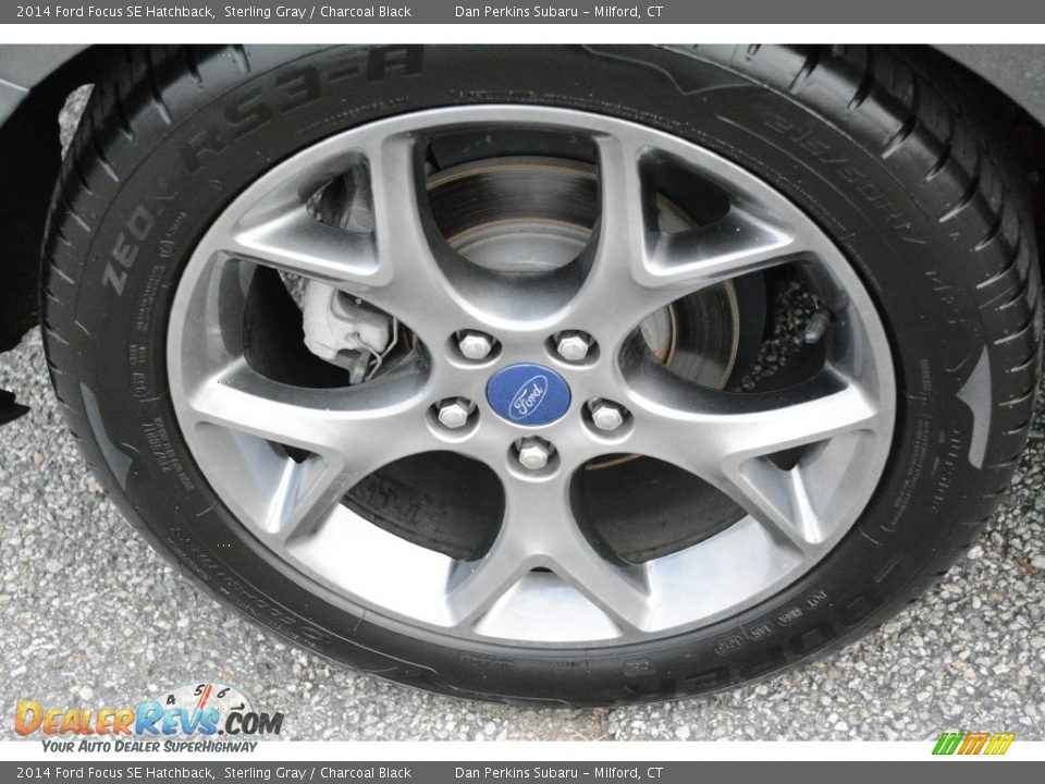 2014 Ford Focus SE Hatchback Sterling Gray / Charcoal Black Photo #23