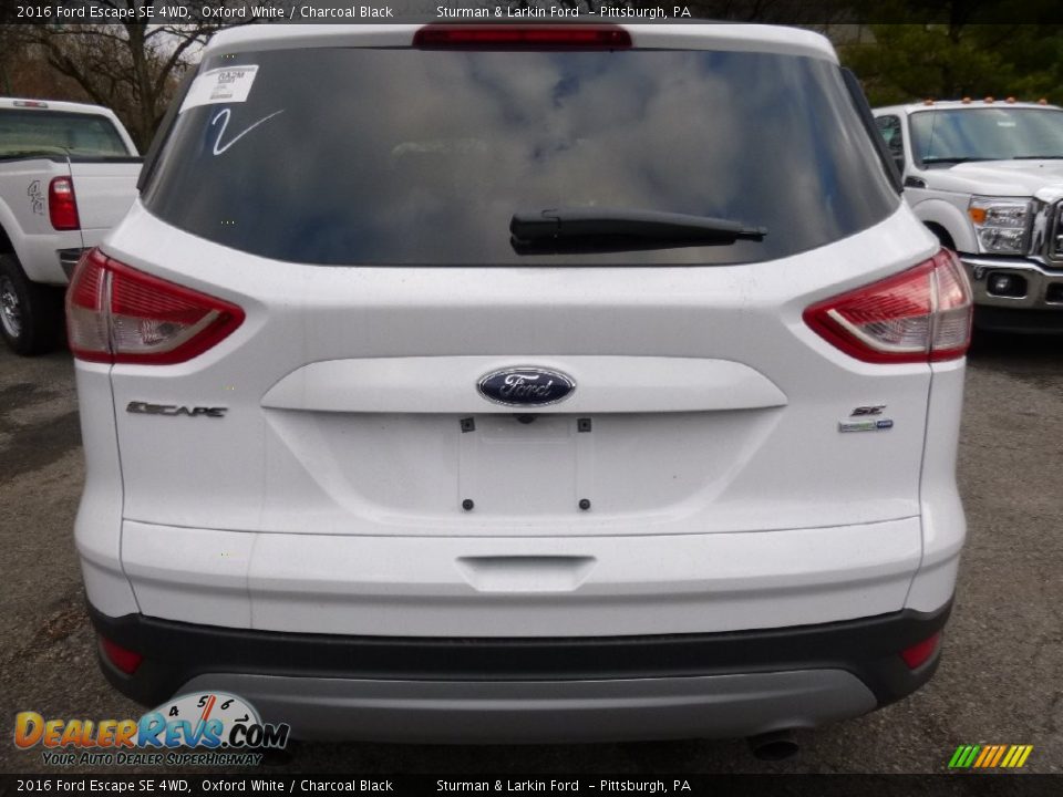2016 Ford Escape SE 4WD Oxford White / Charcoal Black Photo #3
