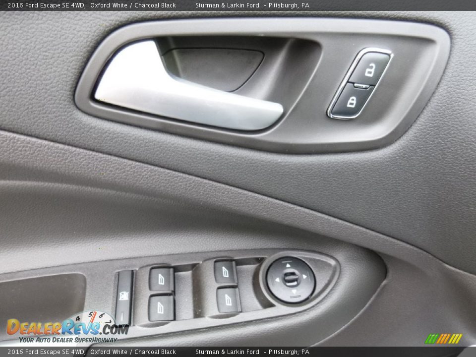 2016 Ford Escape SE 4WD Oxford White / Charcoal Black Photo #11