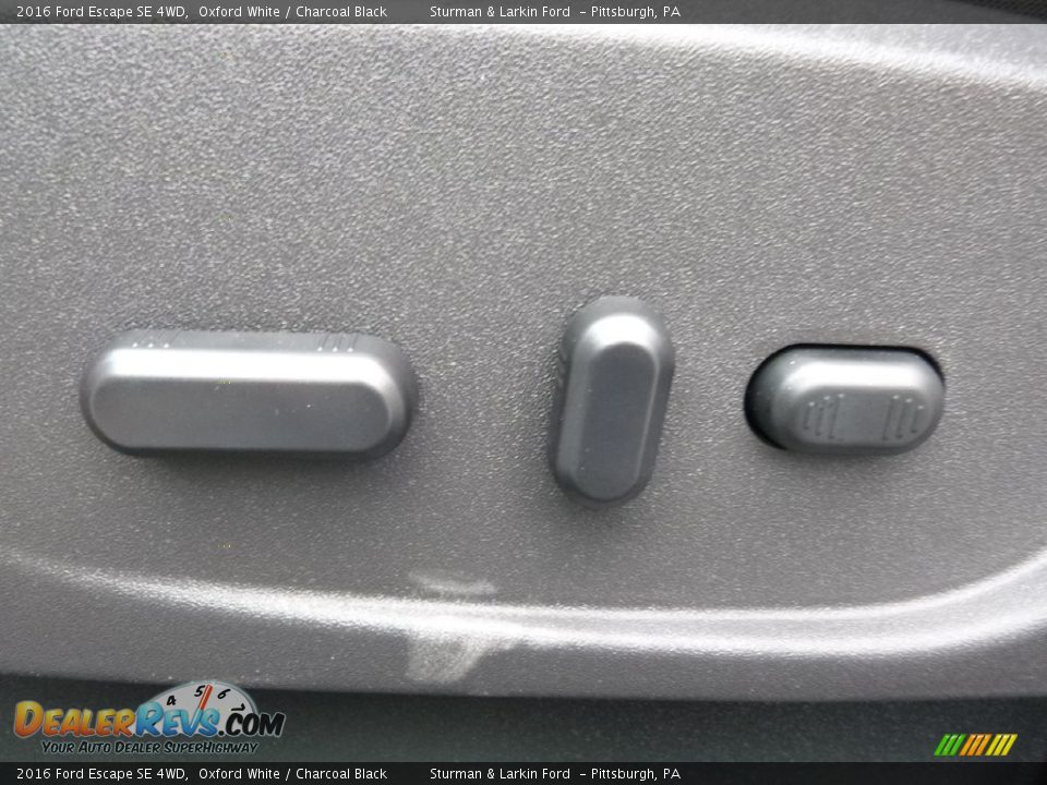 2016 Ford Escape SE 4WD Oxford White / Charcoal Black Photo #13