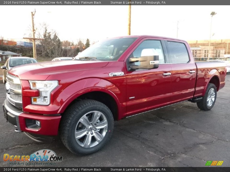Front 3/4 View of 2016 Ford F150 Platinum SuperCrew 4x4 Photo #4