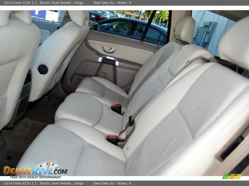 2014 Volvo XC90 3.2 Electric Silver Metallic / Beige Photo #12