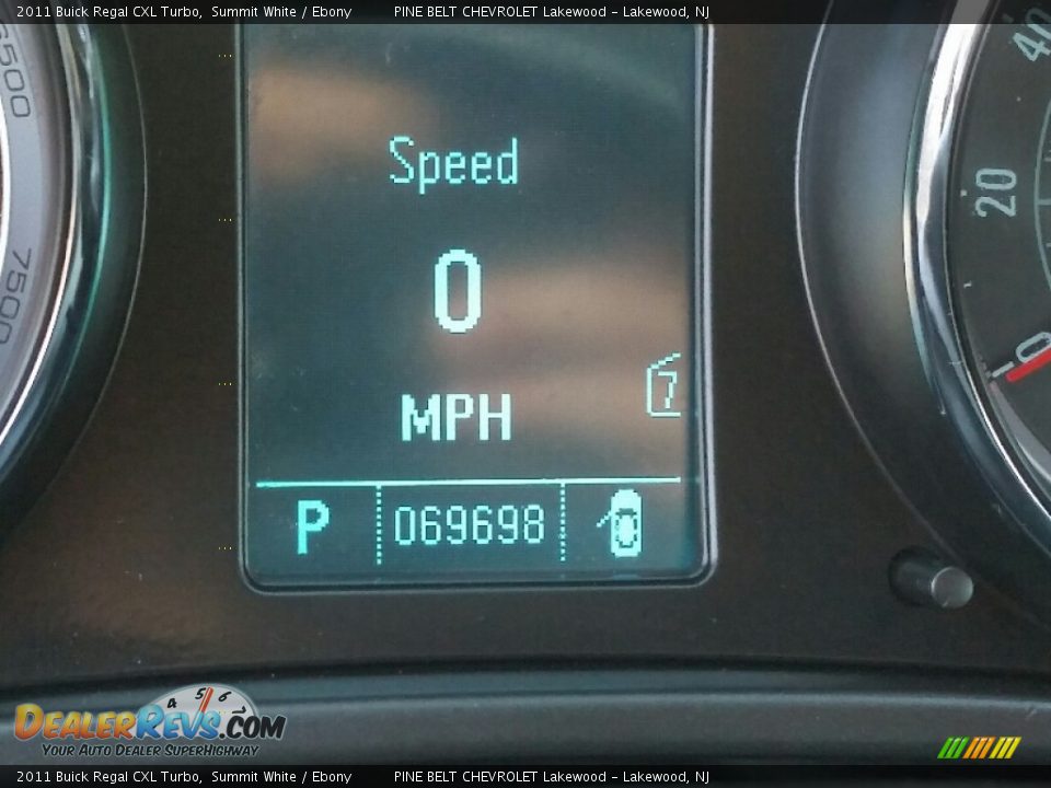 2011 Buick Regal CXL Turbo Summit White / Ebony Photo #21