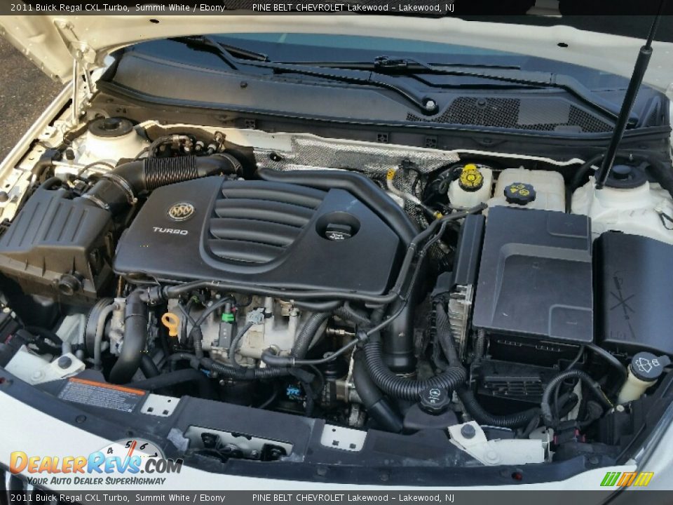 2011 Buick Regal CXL Turbo Summit White / Ebony Photo #28