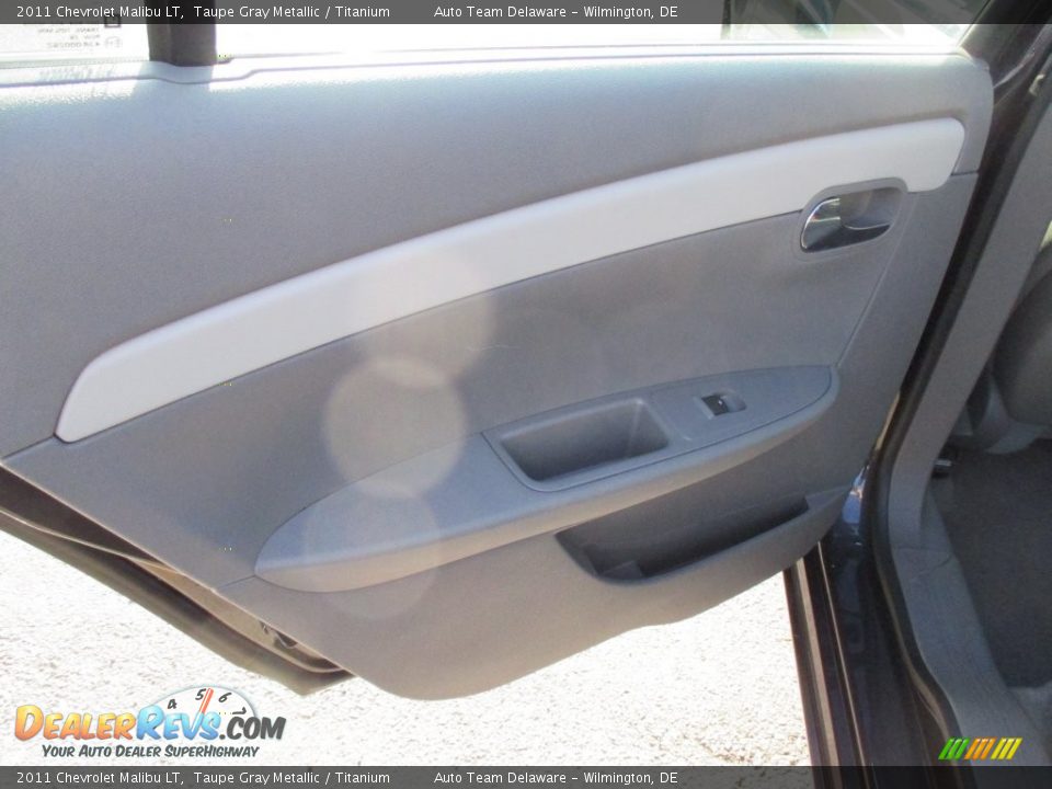 2011 Chevrolet Malibu LT Taupe Gray Metallic / Titanium Photo #26