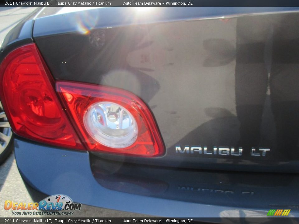 2011 Chevrolet Malibu LT Taupe Gray Metallic / Titanium Photo #32