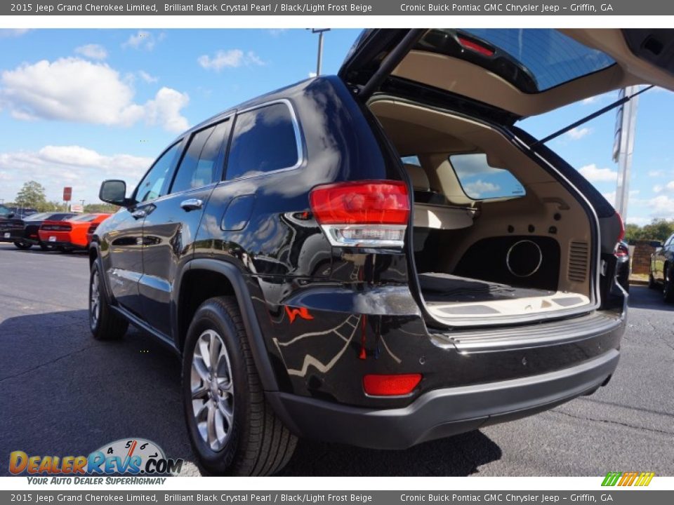 2015 Jeep Grand Cherokee Limited Brilliant Black Crystal Pearl / Black/Light Frost Beige Photo #15