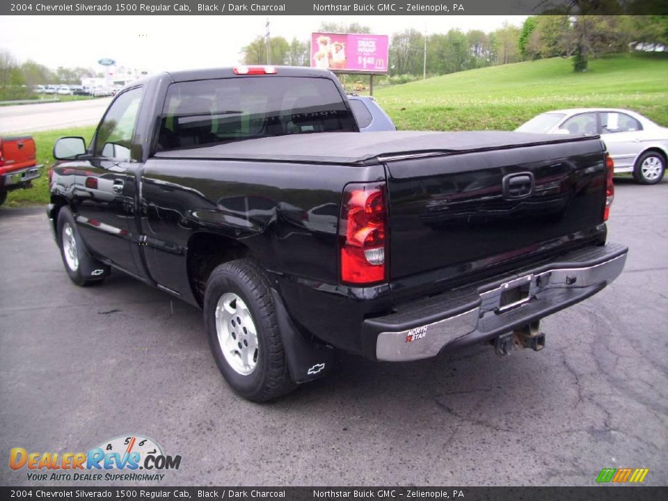 2004 Chevrolet Silverado 1500 Regular Cab Black / Dark Charcoal Photo #3