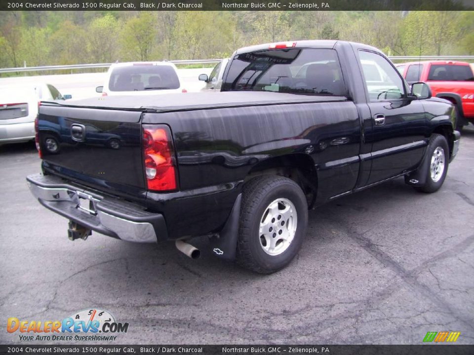 2004 Chevrolet Silverado 1500 Regular Cab Black / Dark Charcoal Photo #5