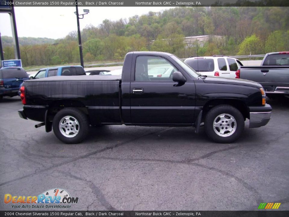 2004 Chevrolet Silverado 1500 Regular Cab Black / Dark Charcoal Photo #6