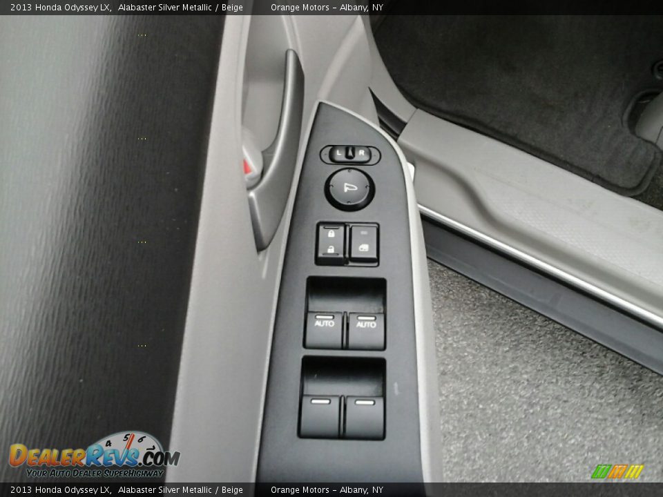 2013 Honda Odyssey LX Alabaster Silver Metallic / Beige Photo #19