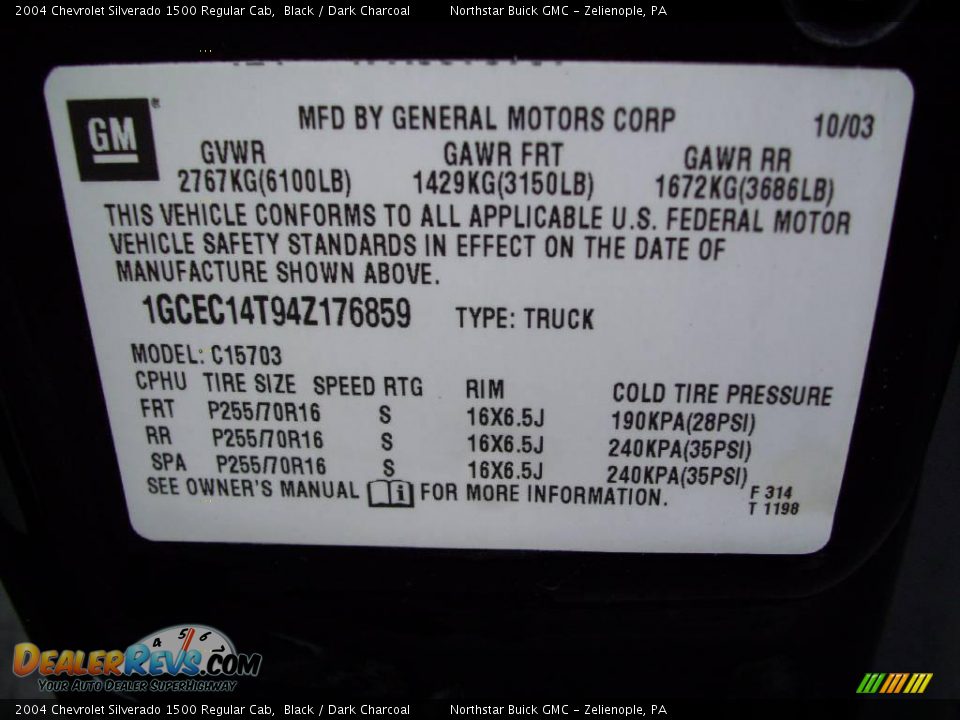 2004 Chevrolet Silverado 1500 Regular Cab Black / Dark Charcoal Photo #17