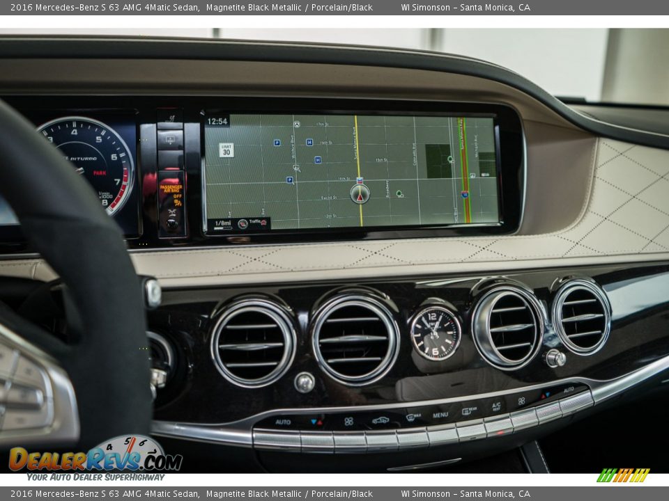 Controls of 2016 Mercedes-Benz S 63 AMG 4Matic Sedan Photo #8