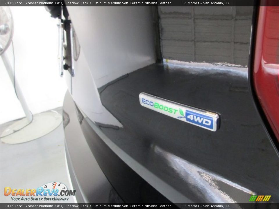2016 Ford Explorer Platinum 4WD Shadow Black / Platinum Medium Soft Ceramic Nirvana Leather Photo #7