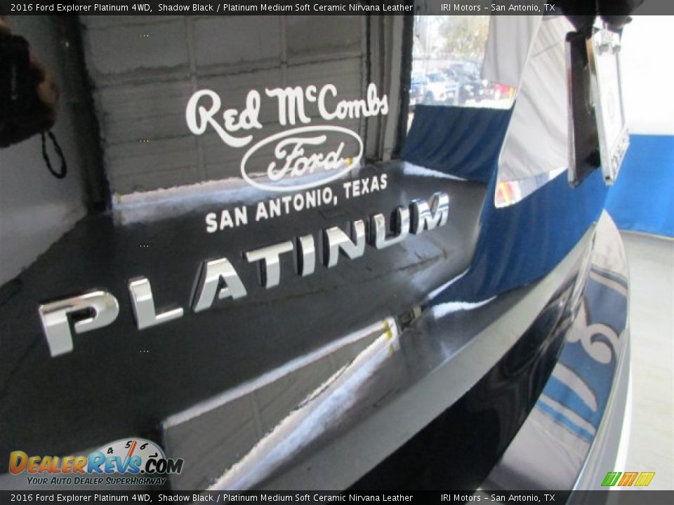 2016 Ford Explorer Platinum 4WD Shadow Black / Platinum Medium Soft Ceramic Nirvana Leather Photo #8