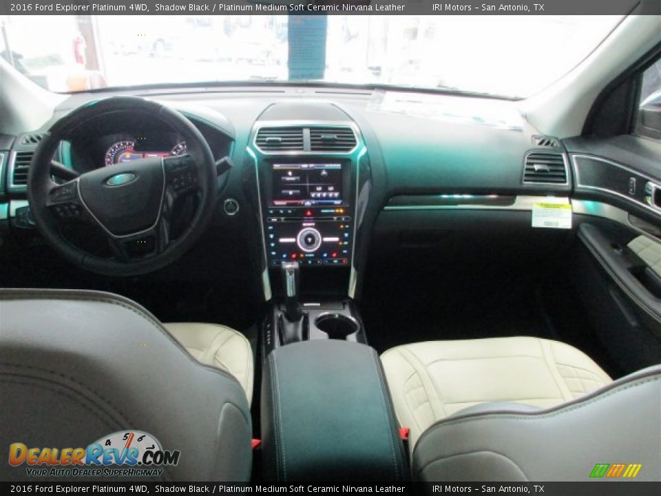 2016 Ford Explorer Platinum 4WD Shadow Black / Platinum Medium Soft Ceramic Nirvana Leather Photo #16