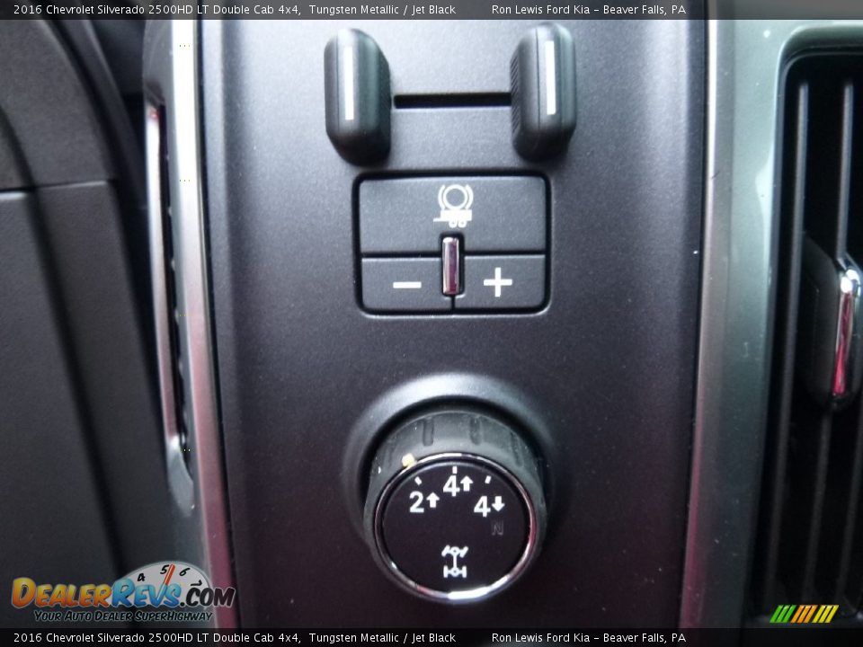 2016 Chevrolet Silverado 2500HD LT Double Cab 4x4 Tungsten Metallic / Jet Black Photo #16