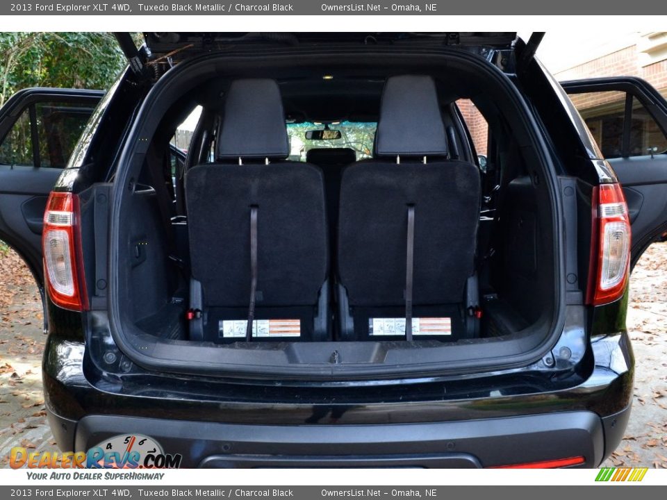 2013 Ford Explorer XLT 4WD Tuxedo Black Metallic / Charcoal Black Photo #25