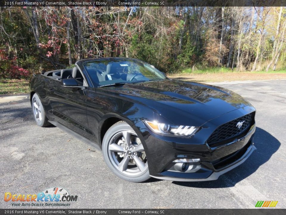 Front 3/4 View of 2016 Ford Mustang V6 Convertible Photo #12