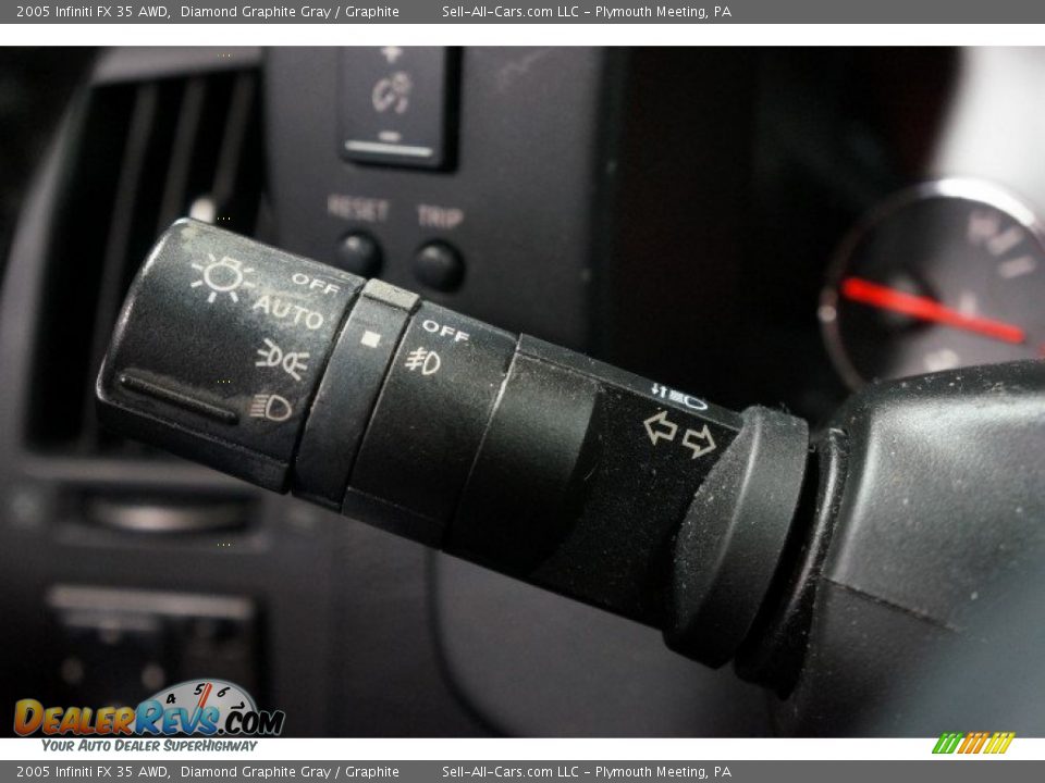 2005 Infiniti FX 35 AWD Diamond Graphite Gray / Graphite Photo #36