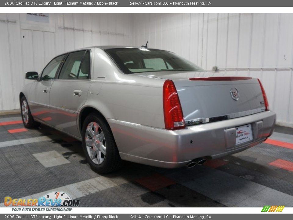 2006 Cadillac DTS Luxury Light Platinum Metallic / Ebony Black Photo #10